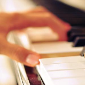 唐三的坤坤放在宁荣荣哪里
